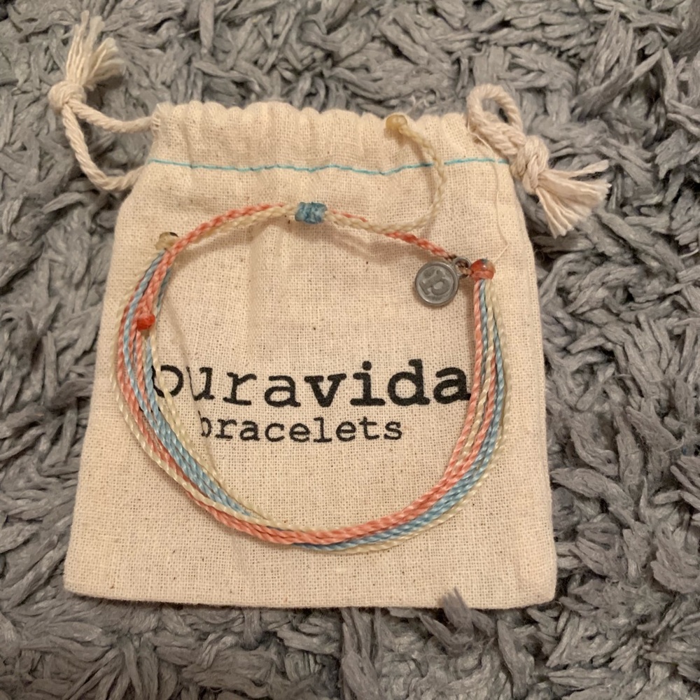 Barely Worn Puravida Bracelet